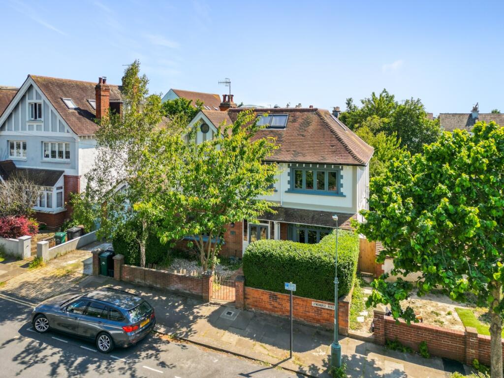 Property photo 8