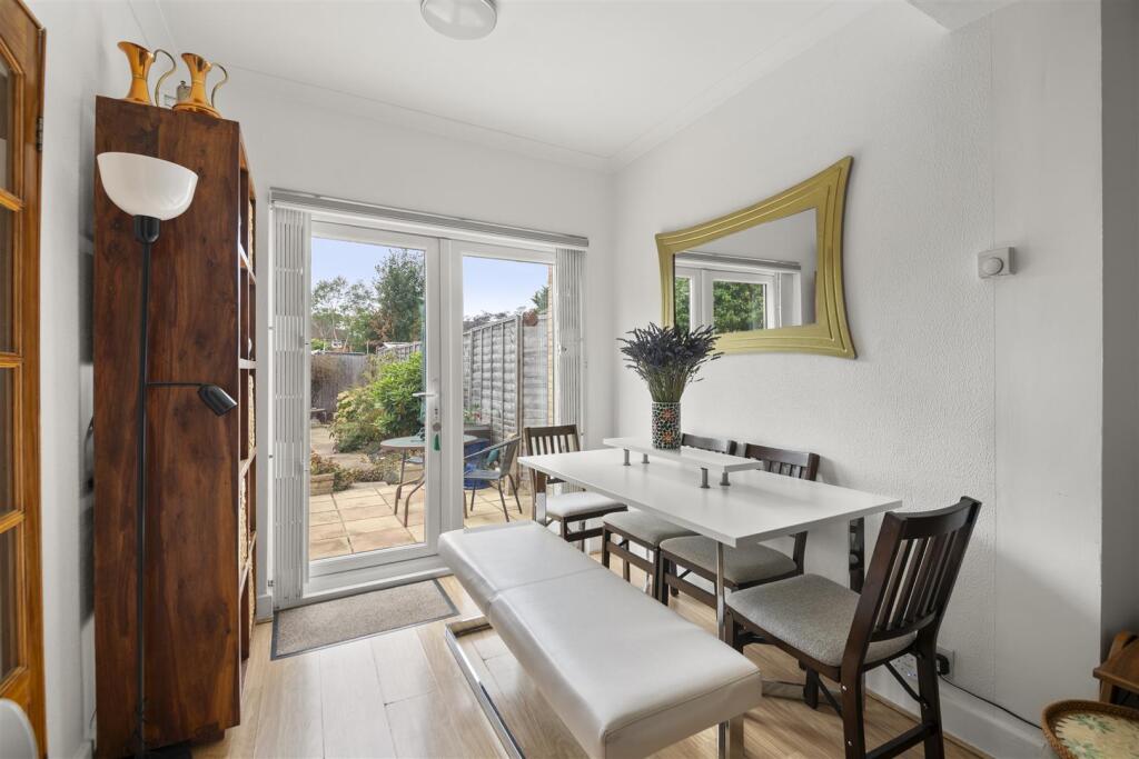 House in Southall - View 5