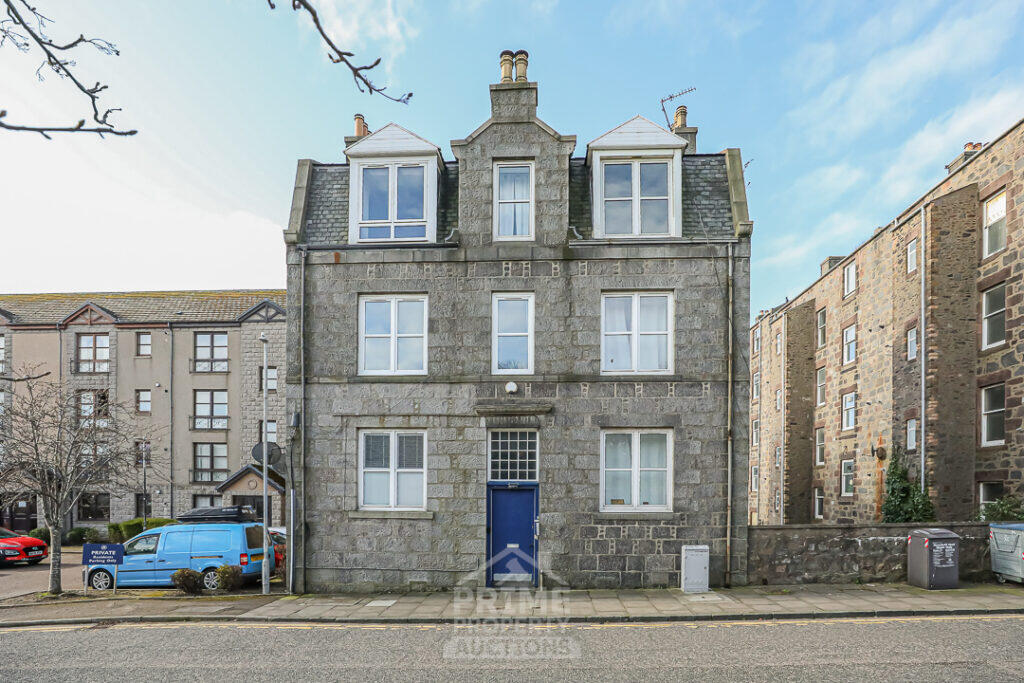 Main image of property: Flat 4/F 2 Roslin Place, Aberdeen, AB24 5NW
