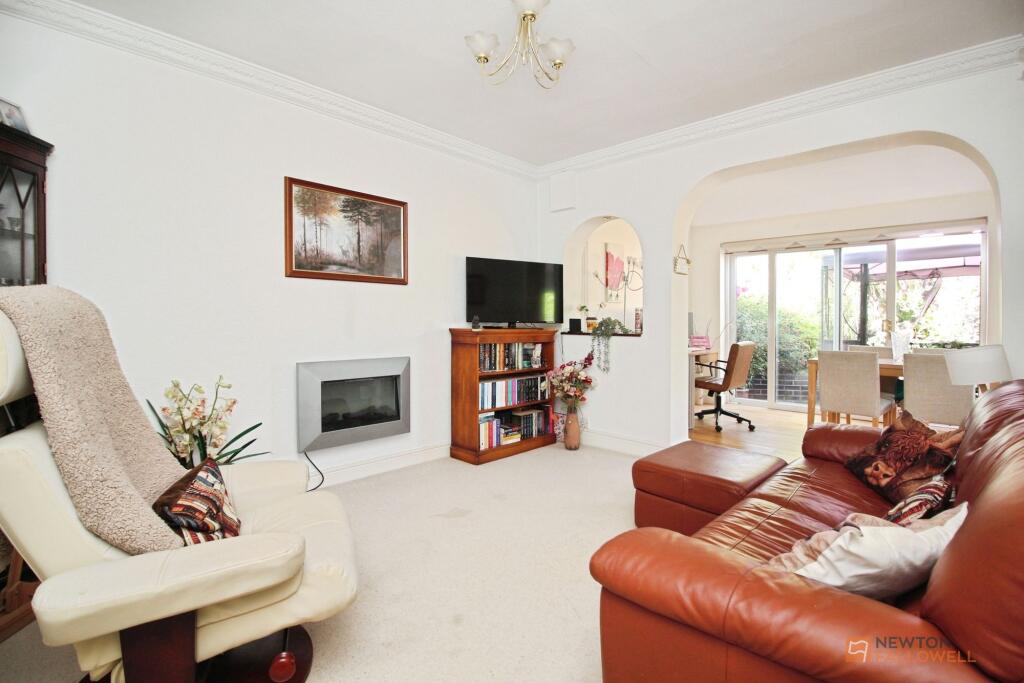 House in Leicester - More