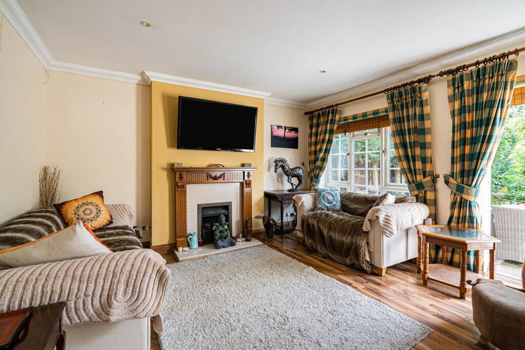 House in Waverley, Cranleigh - View 2