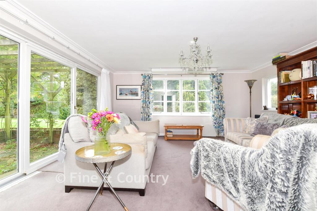 Egerton Road, Charing Heath, Ashford, Kent photo 2