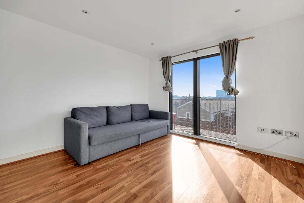 Apartment in London - View 3