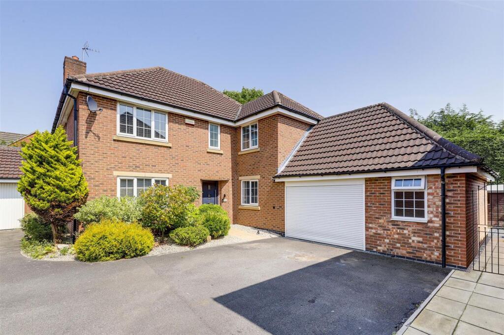 Main image of property: Thales Drive, Arnold, NG5