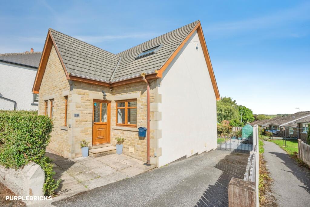 House in Sheffield, The Green, Penistone - View 3