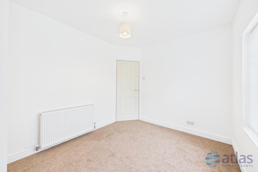3 bedroom semi-detached house for rent