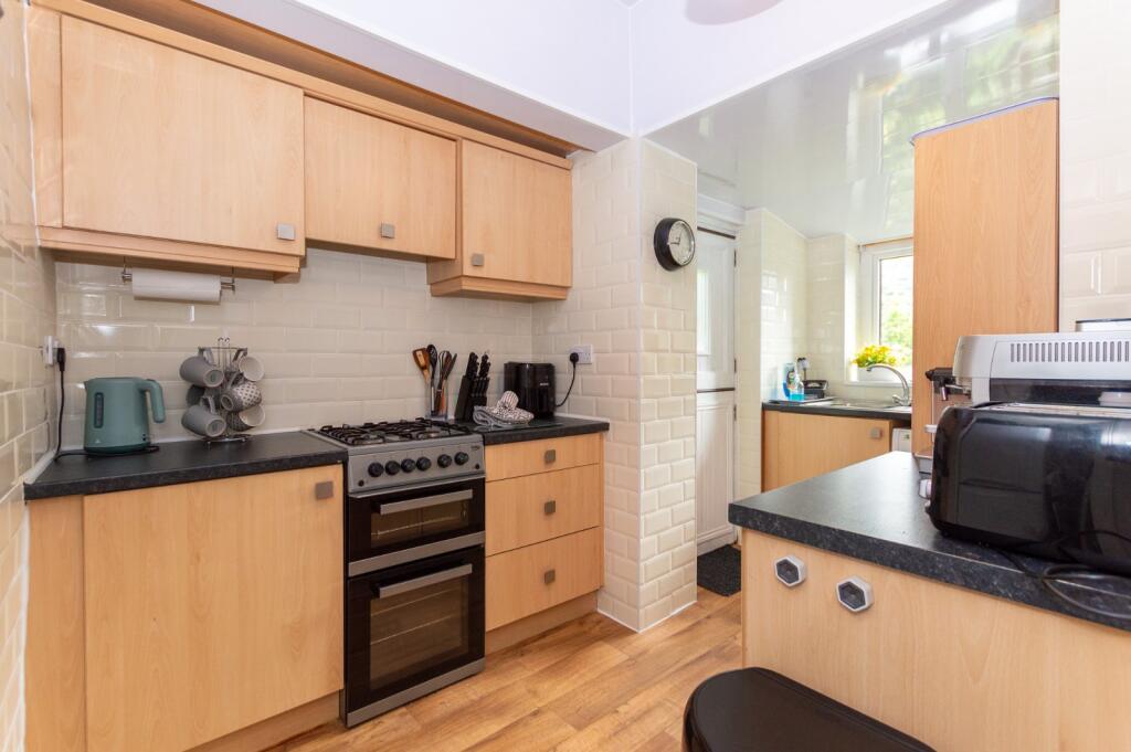 Marine Terrace, Conwy, LL34 photo 4