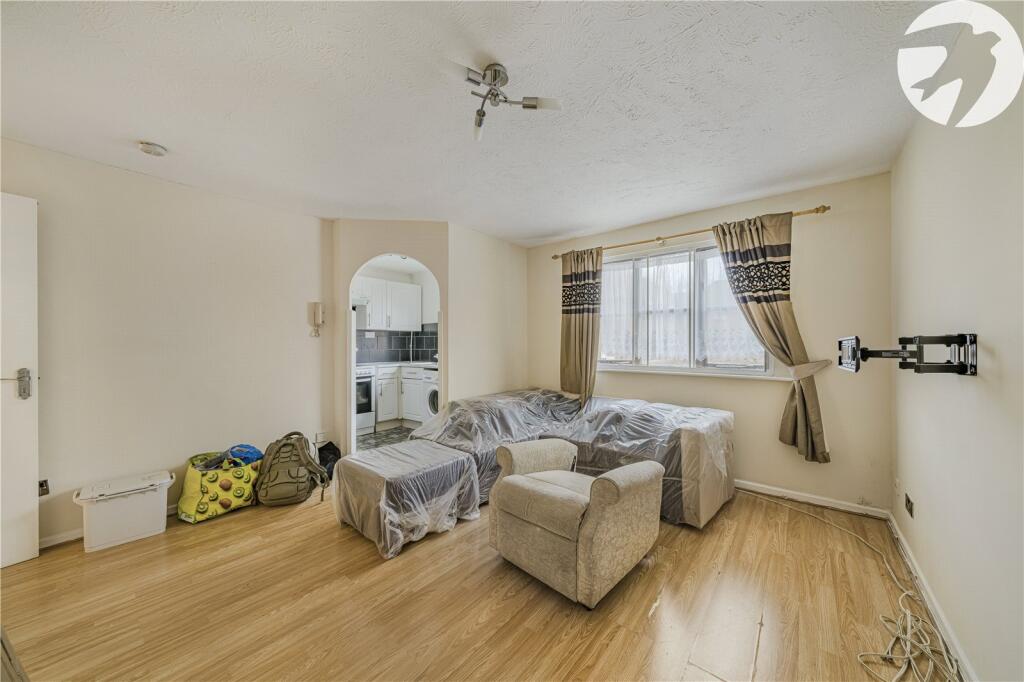 Apartment in Dartford, Brooklands, New Town - View 2
