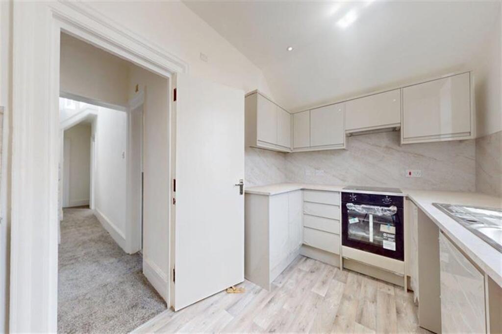 Main image of property: Station Road, Chingford, E4