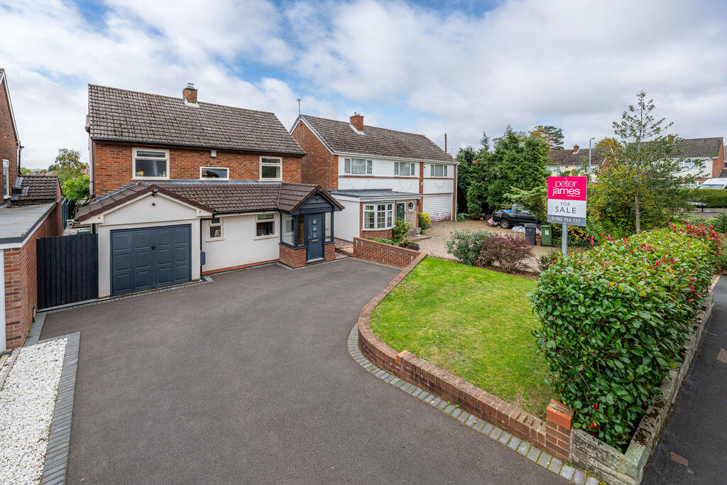 3-bed detached on Tyninghame Avenue, Tettenhall, £425,000