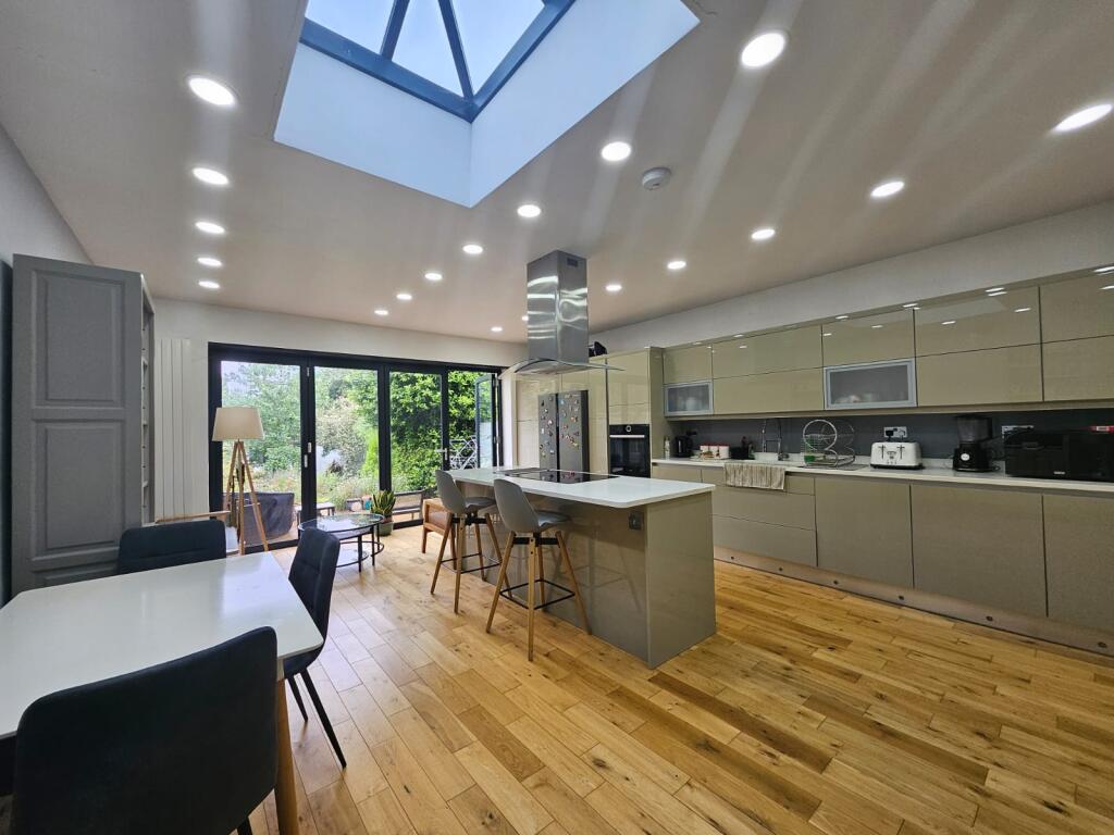 Main image of property: London, N14