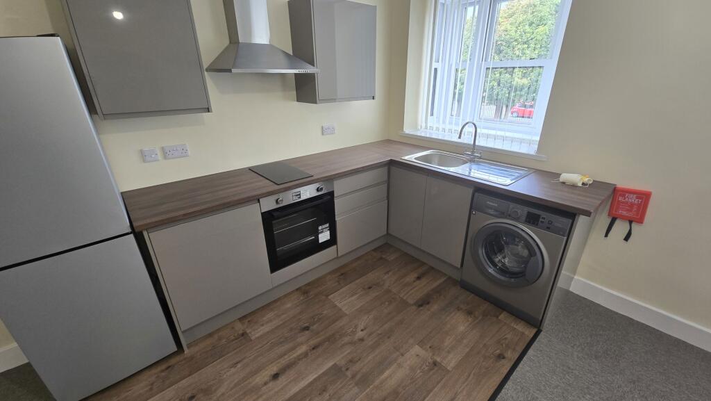 Apartment in Sunderland, North East - View 3