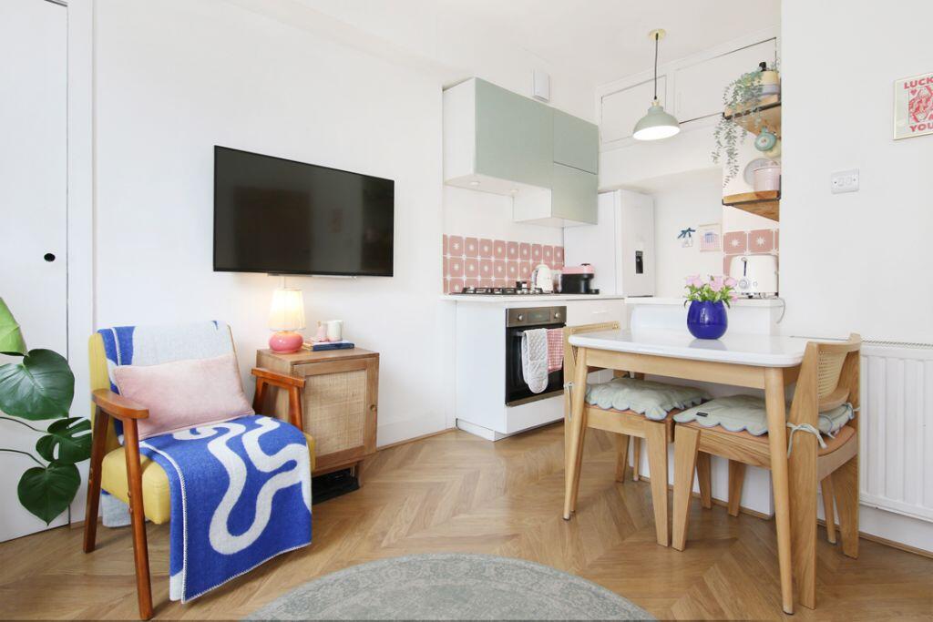 Apartment in Edinburgh - View 4