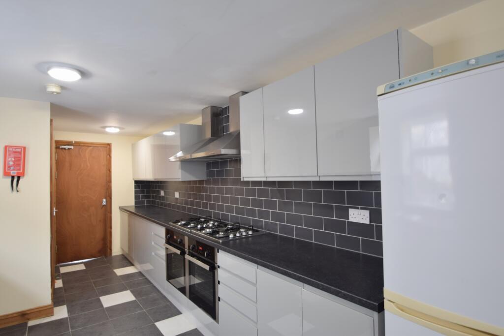 House in Cardiff - View 4