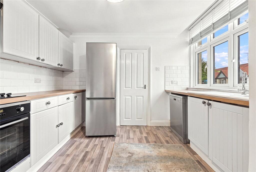 Apartment in Southend-on-Sea, Prittlewell - View 3