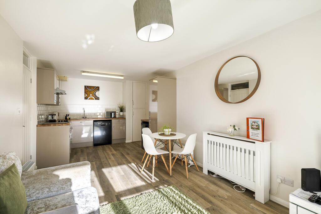Grantavon House, Brayford Wharf East, Lincoln, Lincolnshire, LN5 7WA photo 5