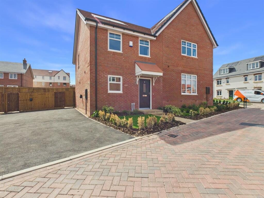 Main image of property: Breeze View, Coventry, CV7 8HY