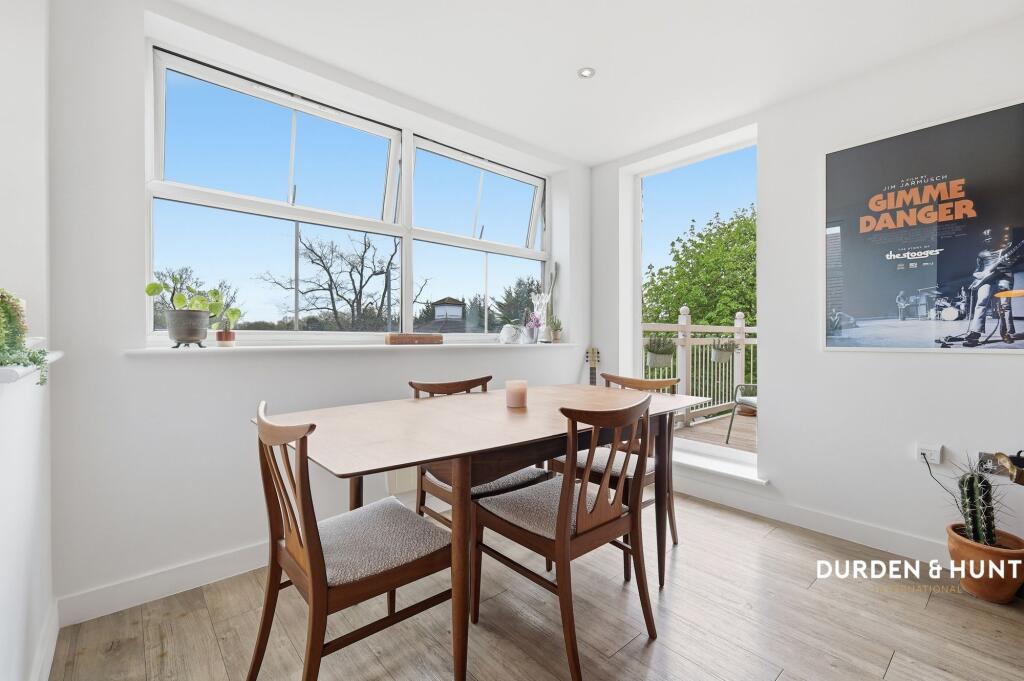 Apartment in Epping Forest, Buckhurst Hill - More