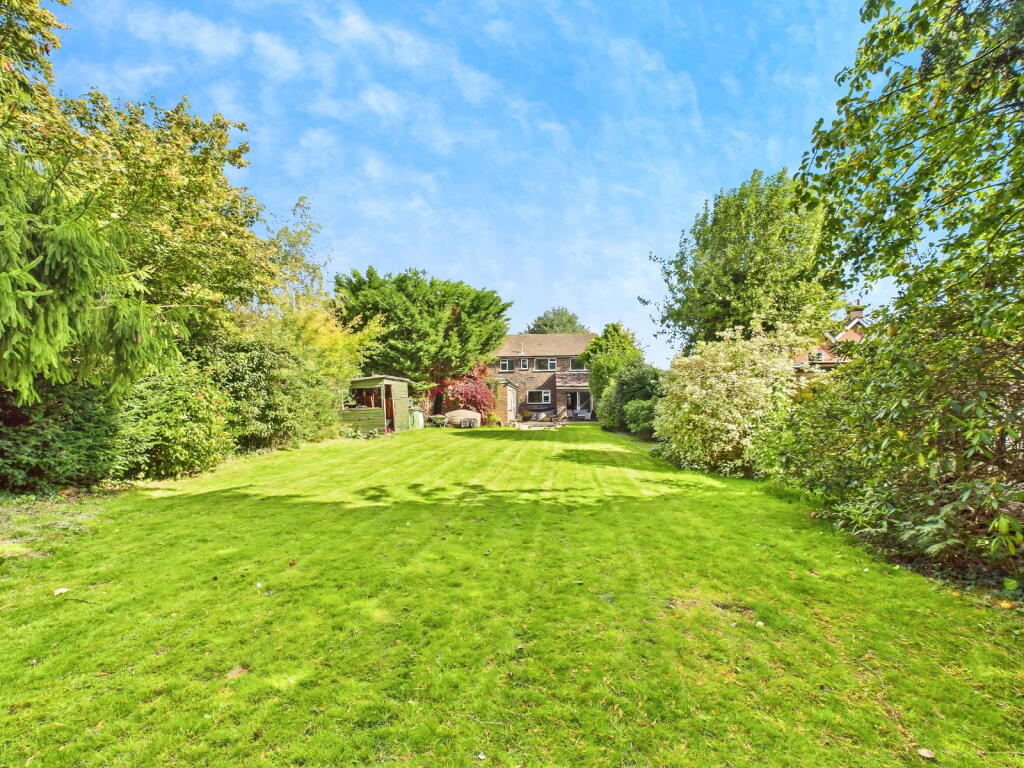 Comptons Lane, Horsham image 3