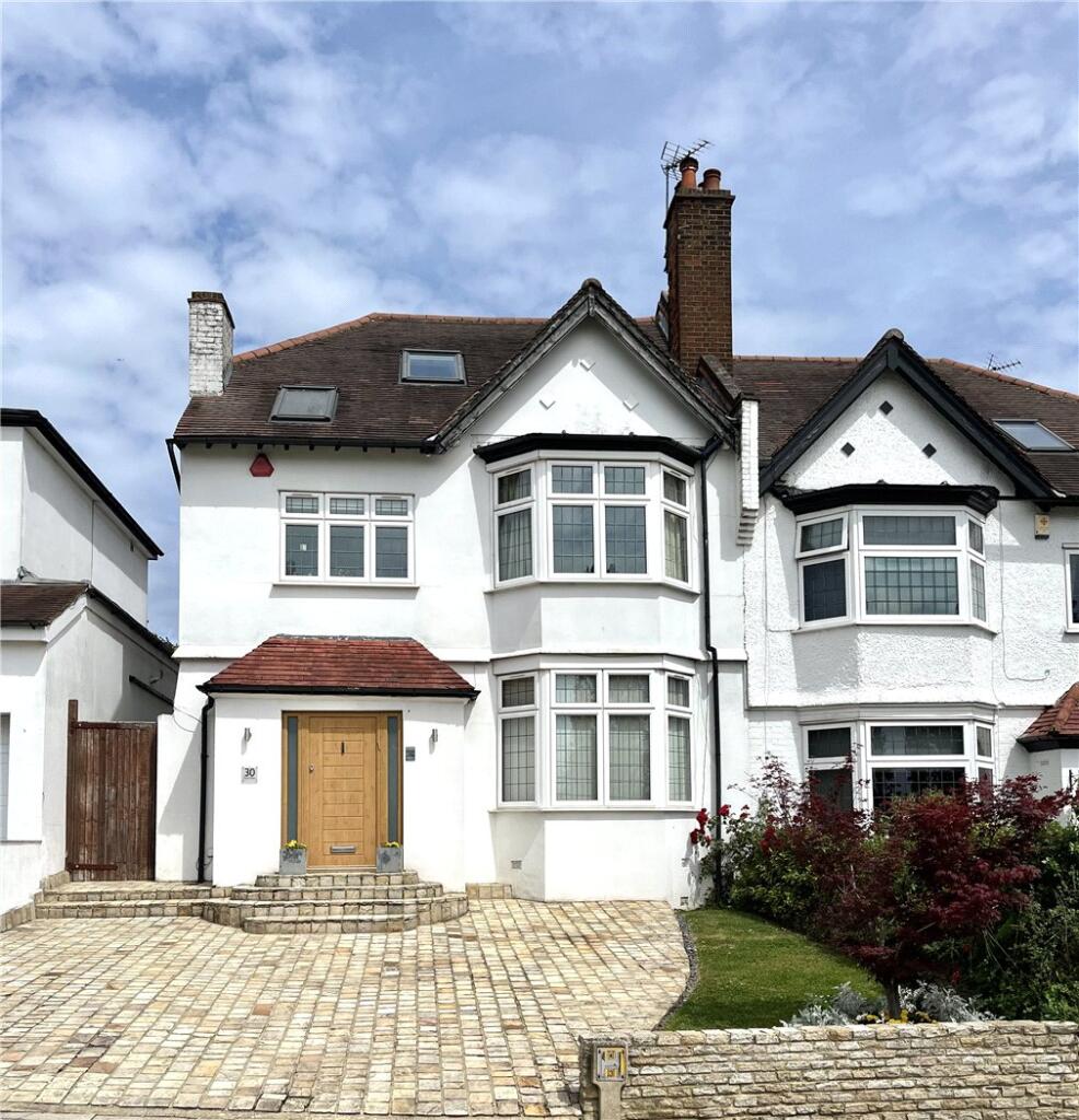 Main image of property: Fitzalan Road, Finchley, London, N3