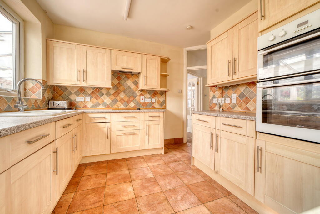 Goddington Lane,Orpington,BR6 9DH - View 5