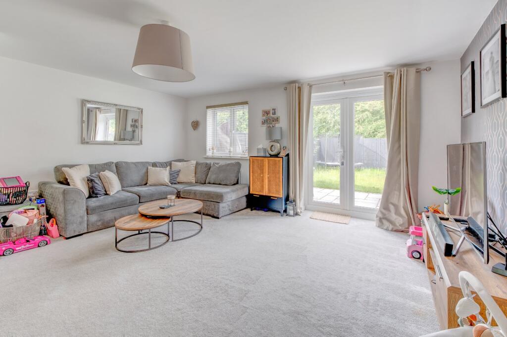 House in Redditch, Enfield - View 4