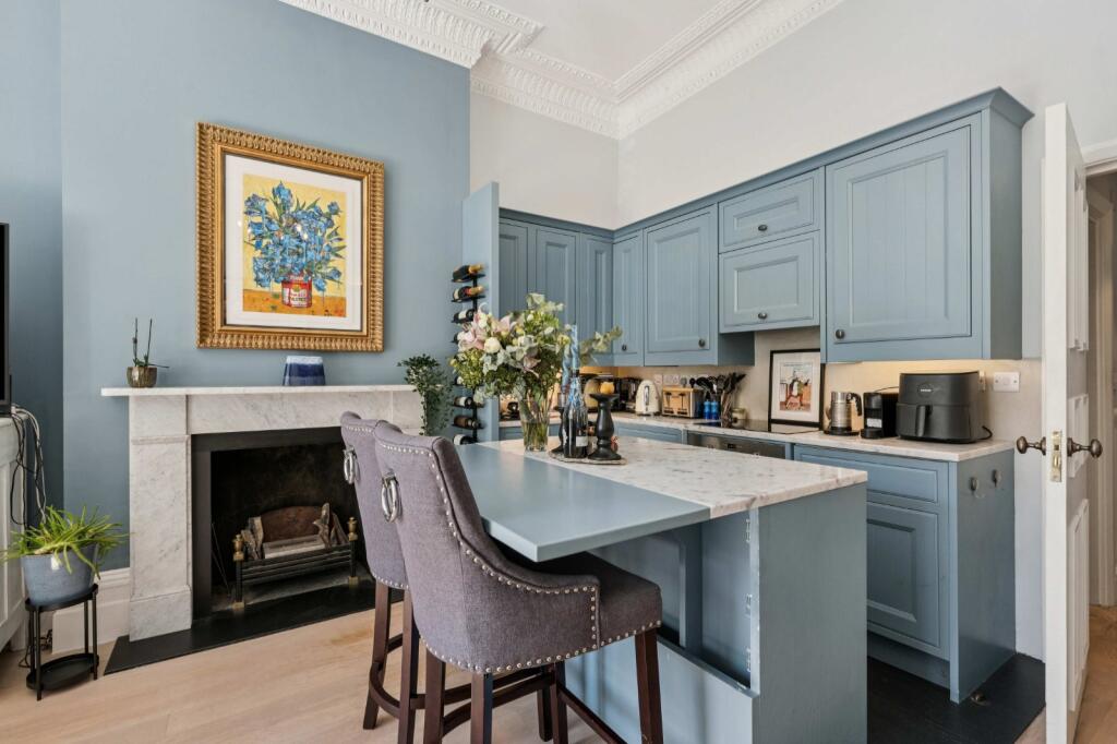 Apartment in London - View 5