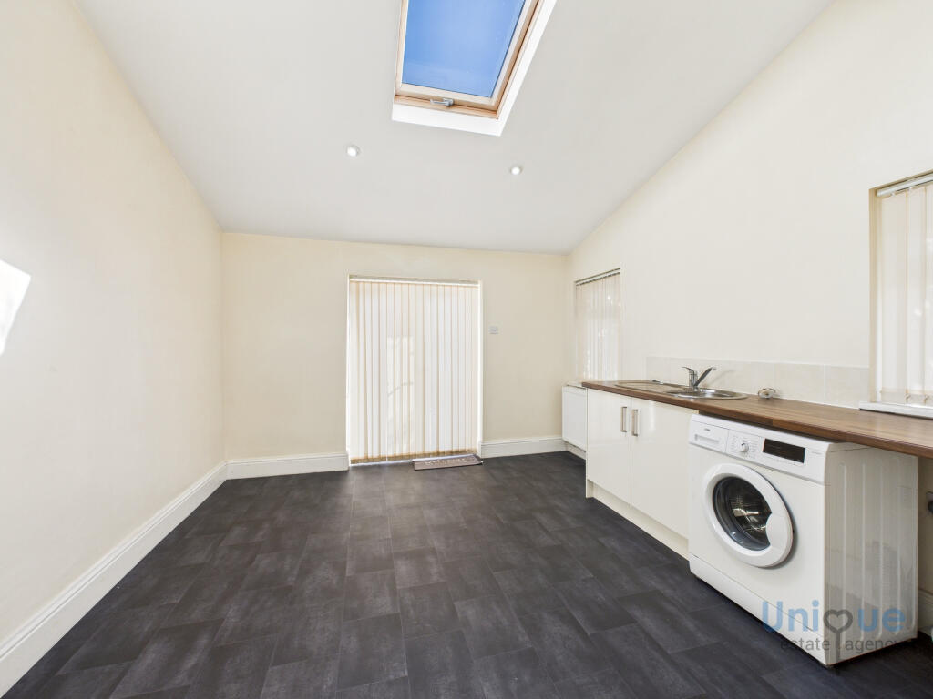St. Albans Road,  Lytham St. Annes, FY8 photo 4