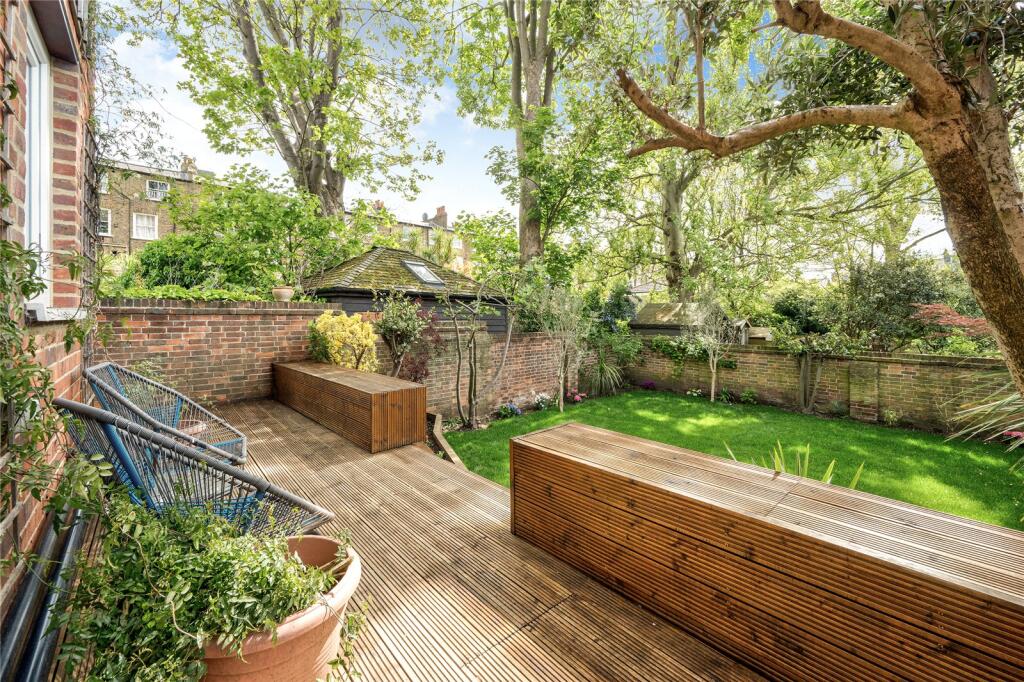 Main image of property: Findon Road, London, W12