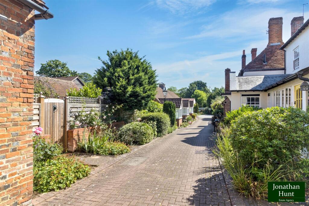 Main image of property: Gatehouse Mews