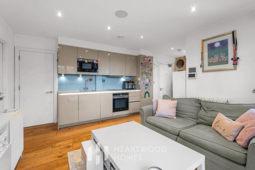 Additional image 3 of Luton Road, Harpenden, AL5 3DU