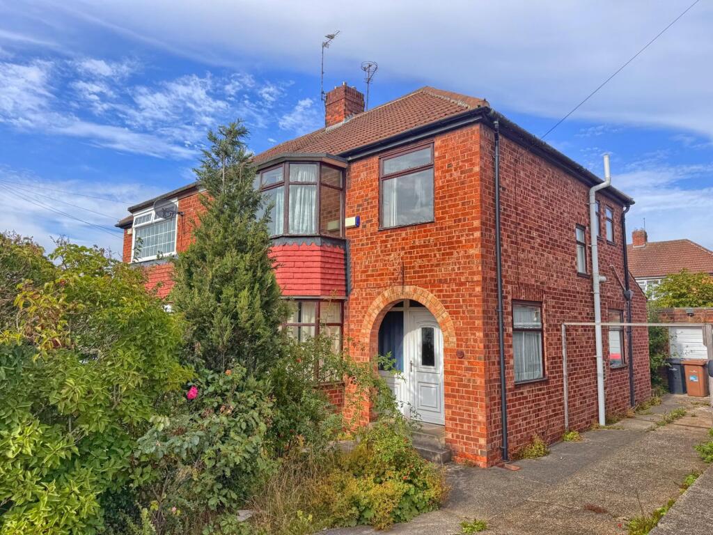 3-bed semi-detached on Virginia Gardens, Middlesbrough, TS5, £175,000