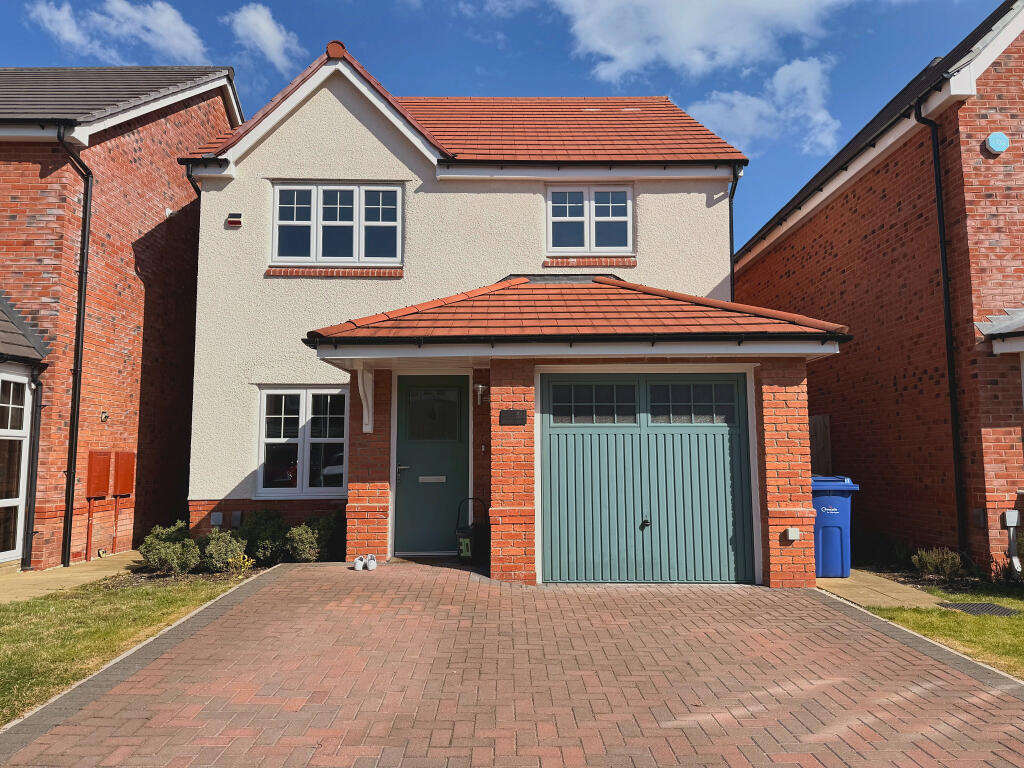 Main image of property: Oscar Crescent, Great Sankey, Warrington, WA5