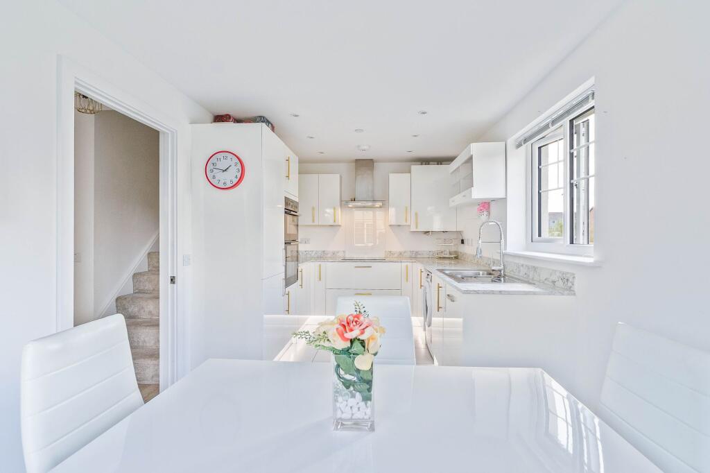 House in Newport, Glan Llyn, Llanwern - More