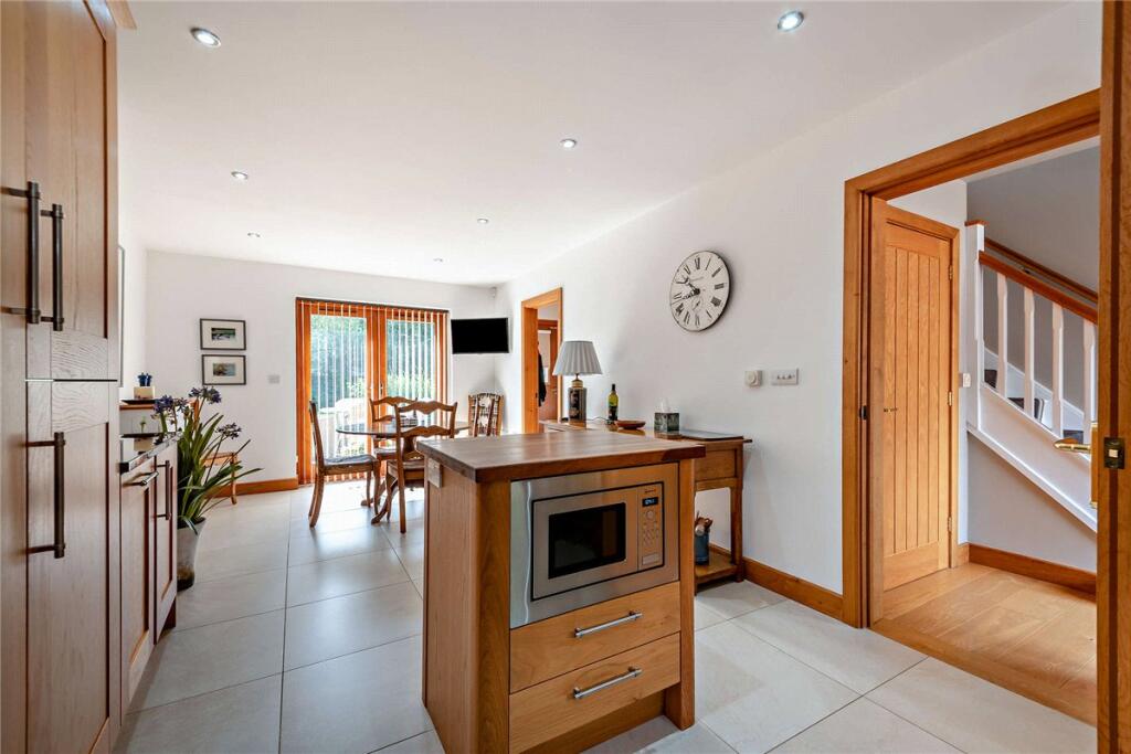 House in Reading, Speen - View 5
