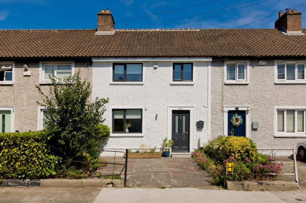 Main image of property: 102 Brandon Road, Drimnagh, Dublin 12, D12 CH52