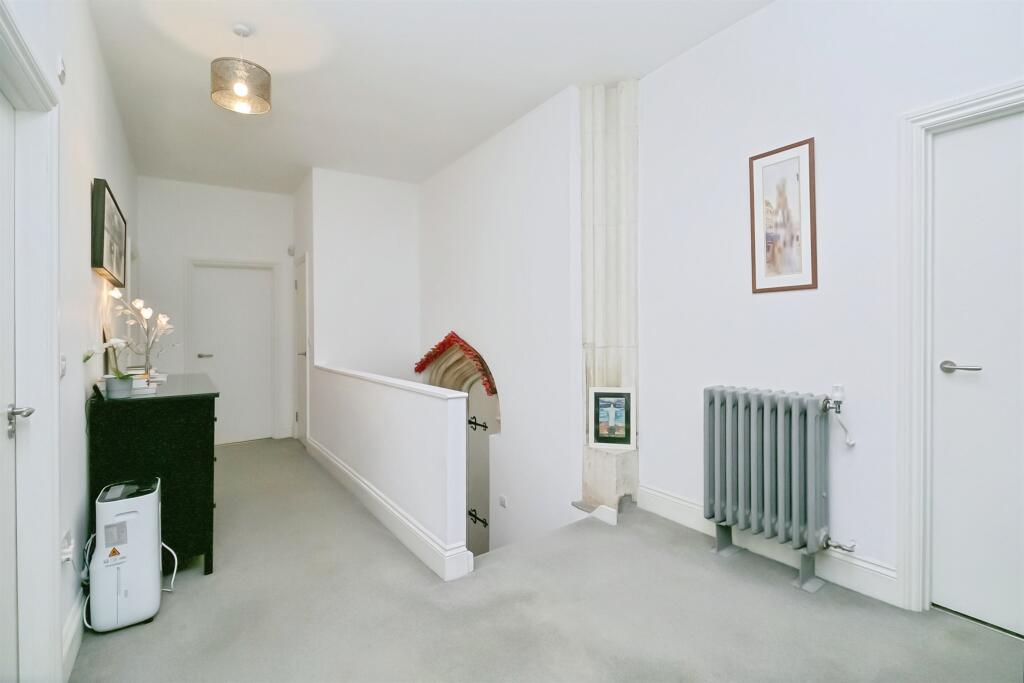 Porthkerry Road, Barry photo 4