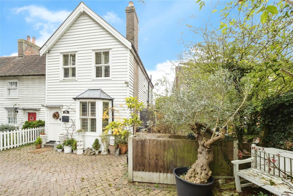 Main image of property: Gravel Lane, Chigwell, Essex, IG7