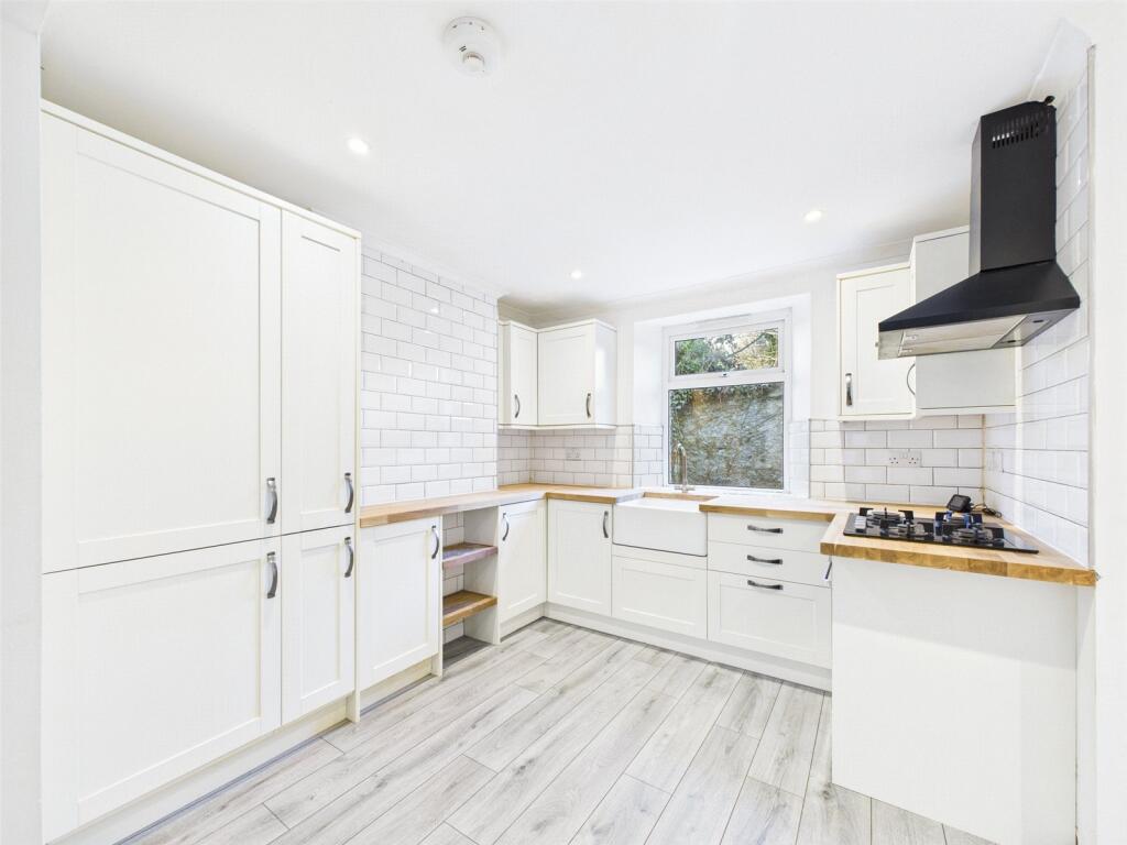 2, Railway Terrace, Bodmin, Cornwall photo 4