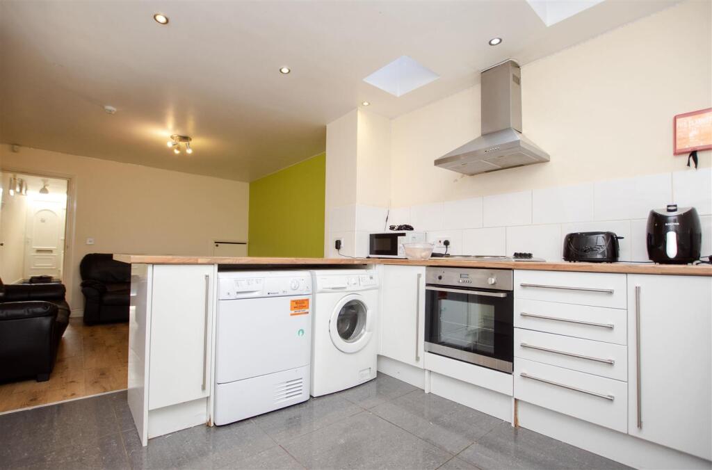 Main image of property: Heeley Road, Birmingham, West Midlands, B29