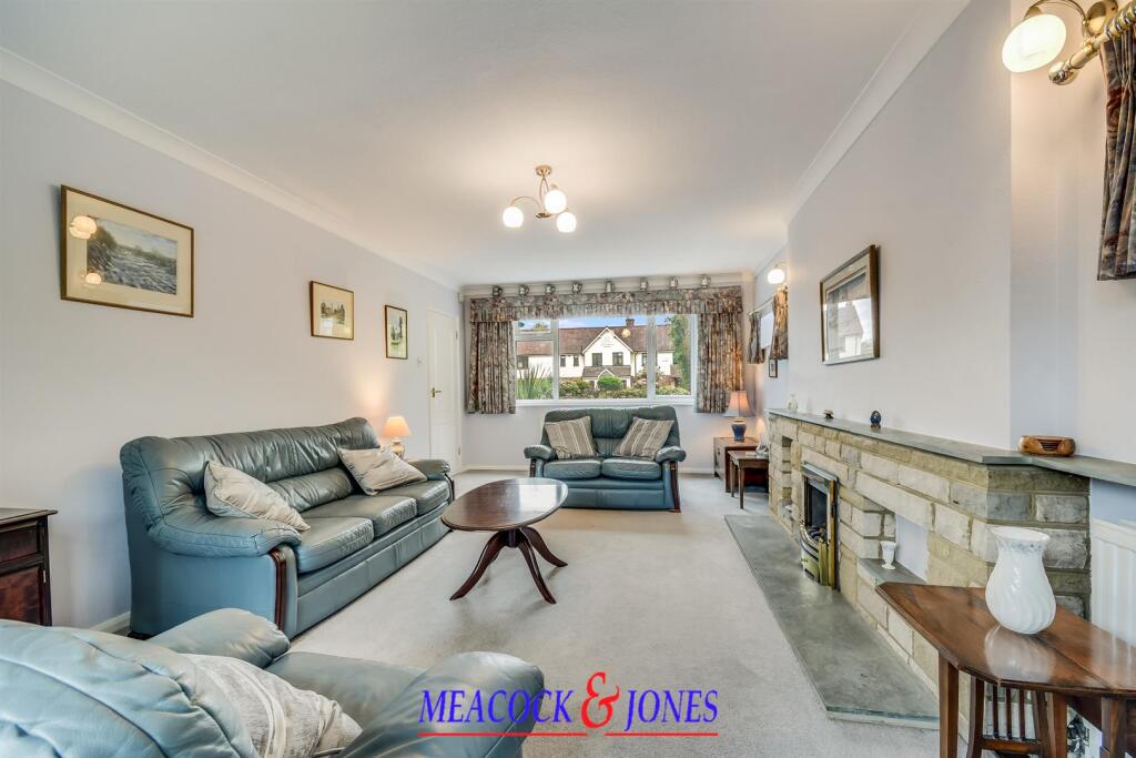 Priests Lane, Old Shenfield, Brentwood - More