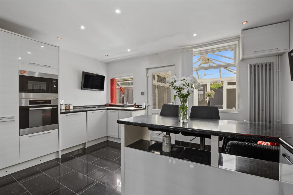 House in Nottingham - View 2