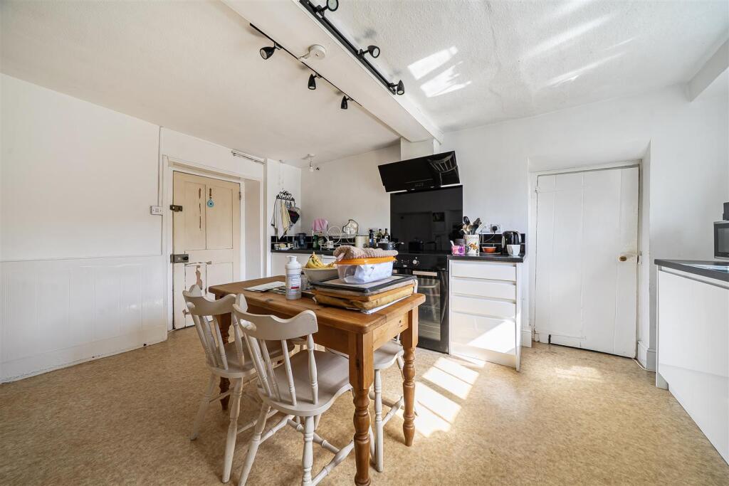 House in Northampton, East Haddon - View 5