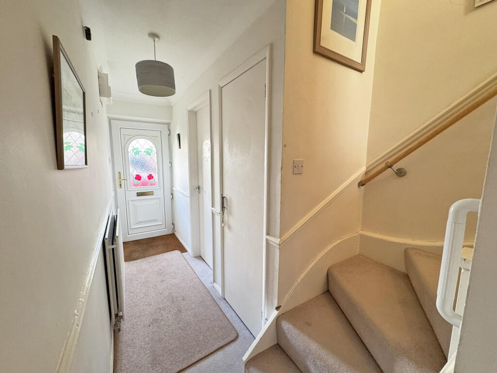House in Southampton - More