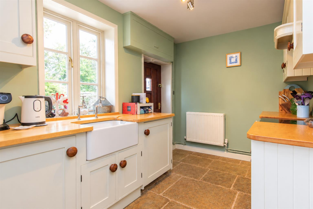 Lounts Crescent, Great Easton, Market Harborough photo 4