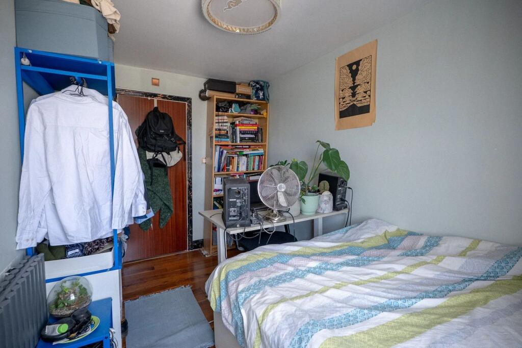 Apartment in London - View 5