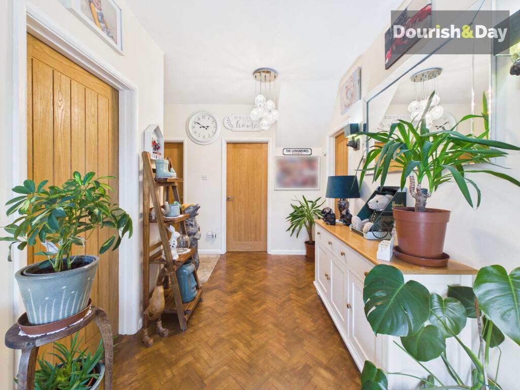 House in Stoke-on-Trent - More