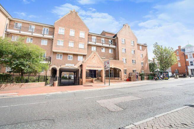 Main image of property: Flat, Pembroke Court, High Street, Chatham