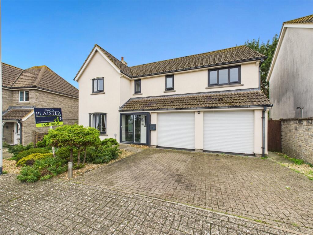 5-bed detached on Myrtle Tree Crescent, Weston-super-Mare, North Somerset, BS22, £525,000