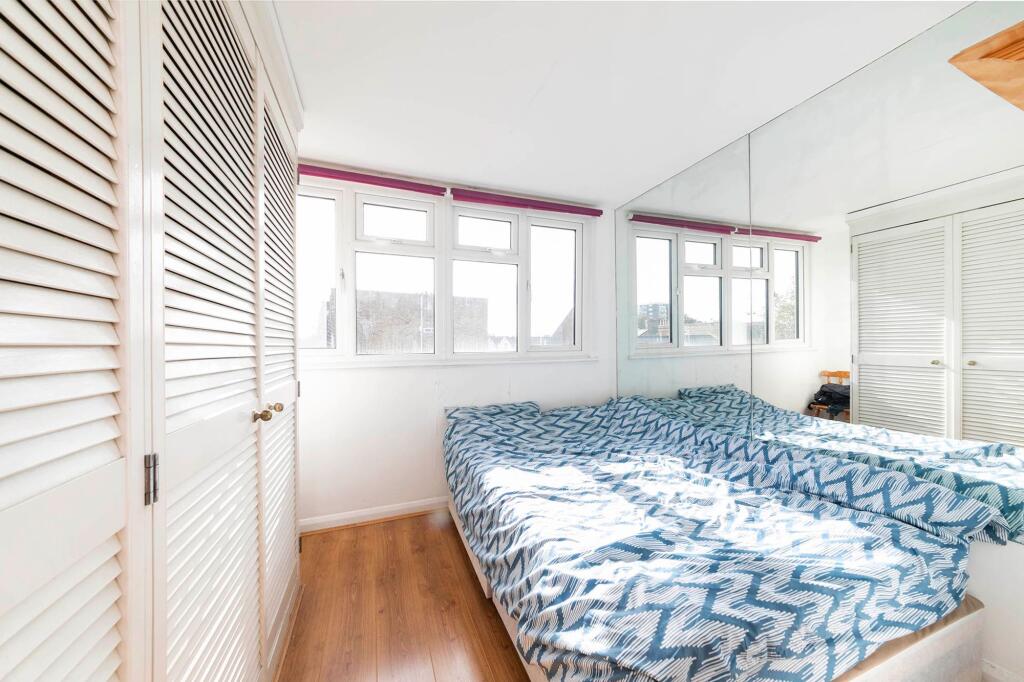 Apartment in London, Shepherd's Bush - View 4